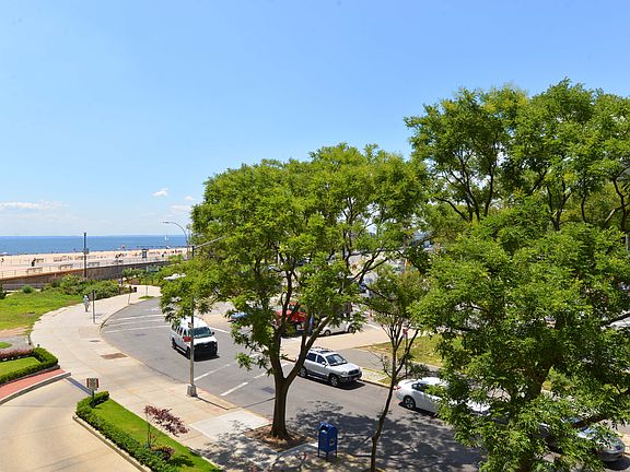 5th image of 3111 Ocean Pkwy APT 3F