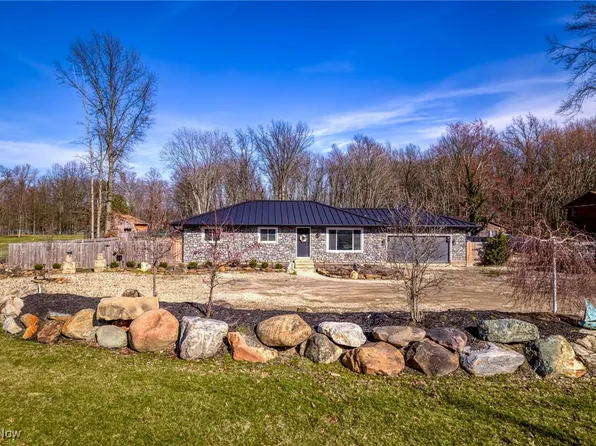 9393 Priem Rd, Strongsville, OH 44149