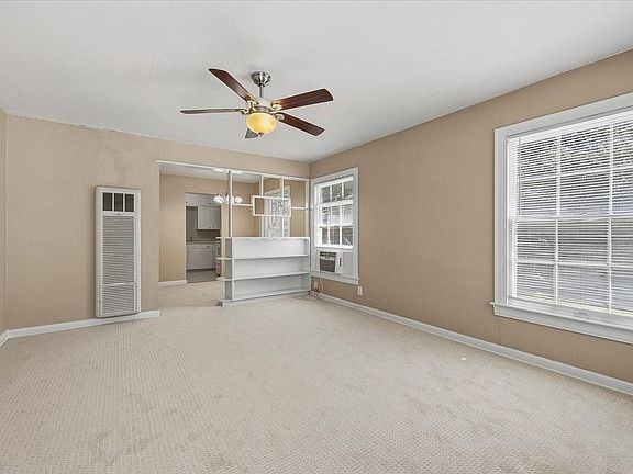 5th image of 3908 Linden Ave