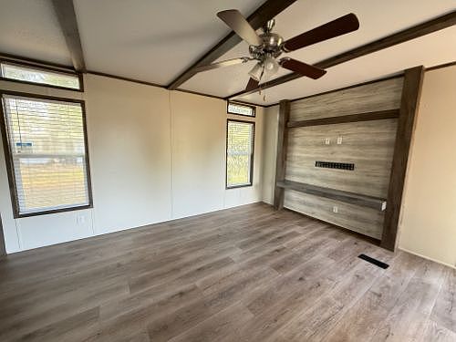 2nd image of 22323 Pinewood Pl