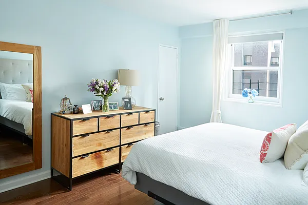 Sold by Compass | media 15