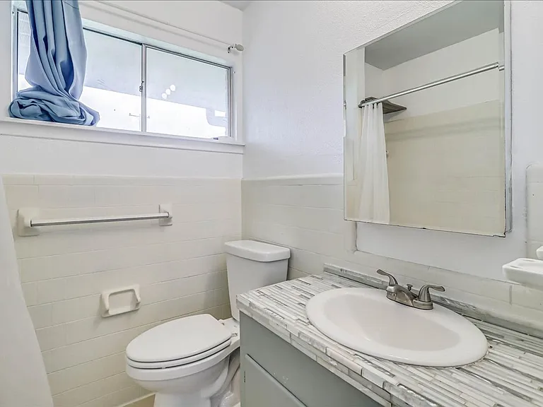 1022 Herndon St — Photo 21