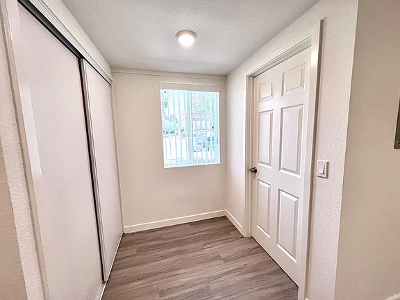 4th image of 11130 Victory Blvd #10