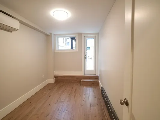 Rented by Nest Seekers International | media 29