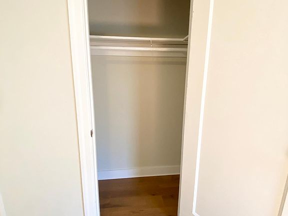 5th image of 1427 Oxford St #A
