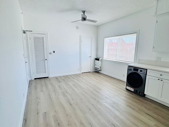 2nd image of 40 Westminster Ave APT 16