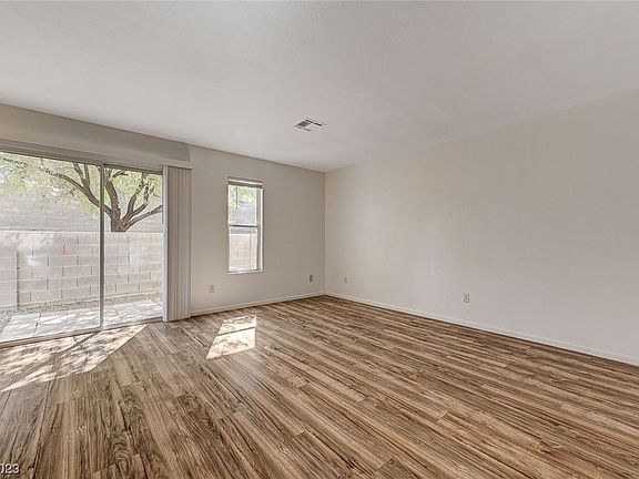 4th image of 2070 William Holden Ct