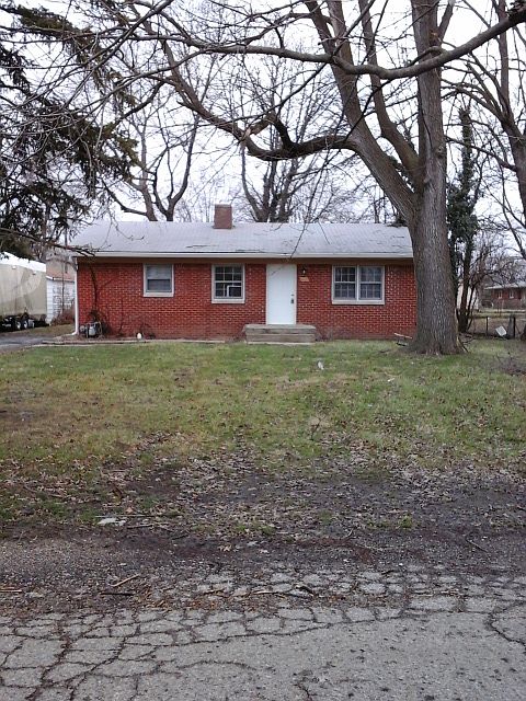 1st image of 2016 N Priscilla Ave