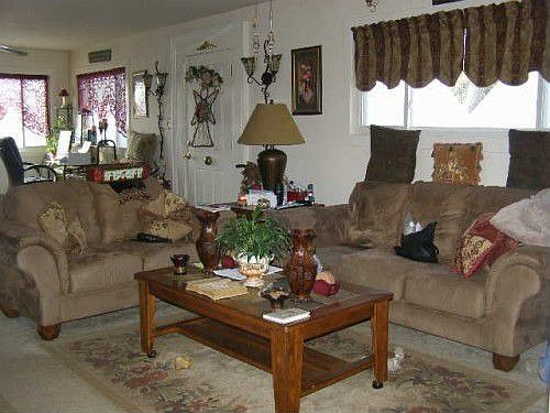 2nd image of 728 Ellen Dr