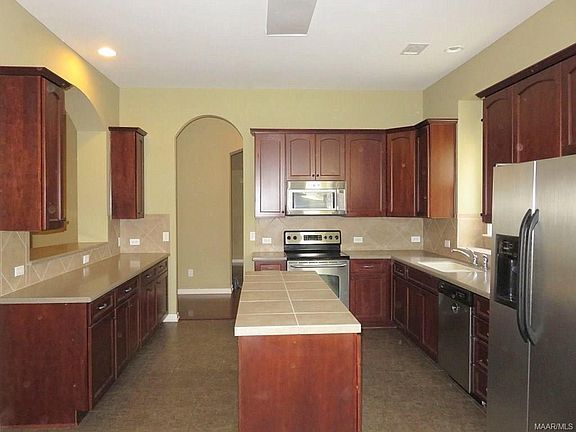4th image of 628 Evanwood Dr