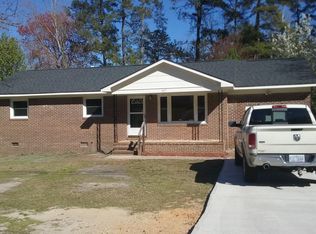 617 McLamb Dr, Fayetteville, NC 28301