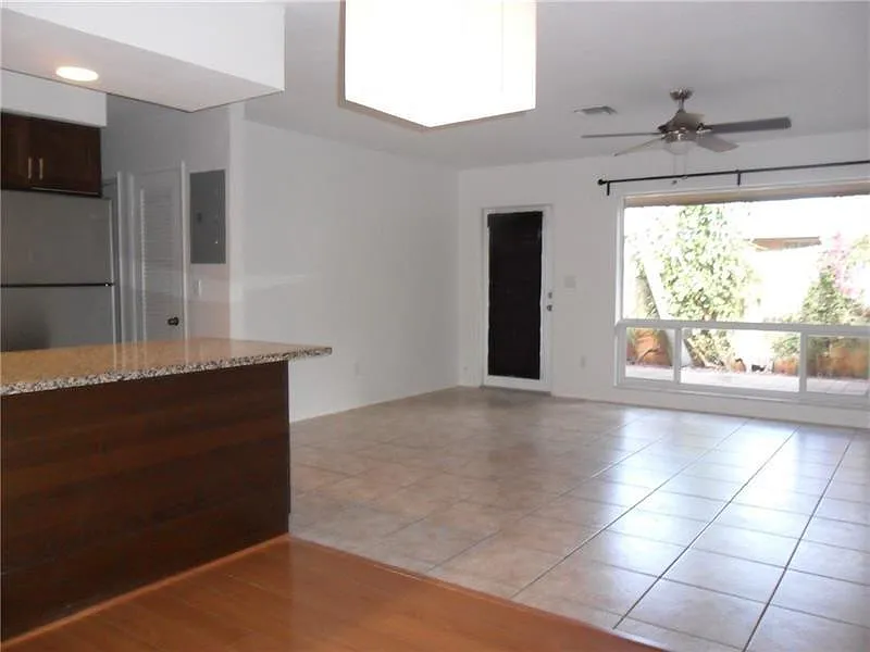 2 bed, 1.0 bath, 600 sqft, $2,250 — Photo 3