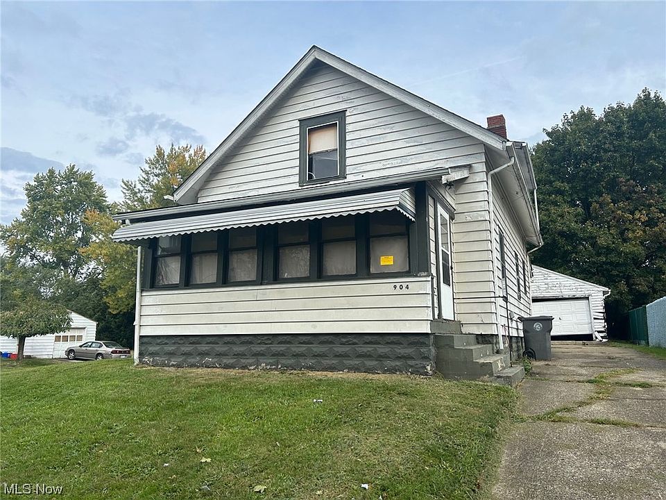 1st image of 904 E Florida Ave