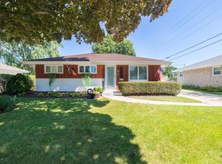 8724 W Daphne St, Milwaukee, WI 53224