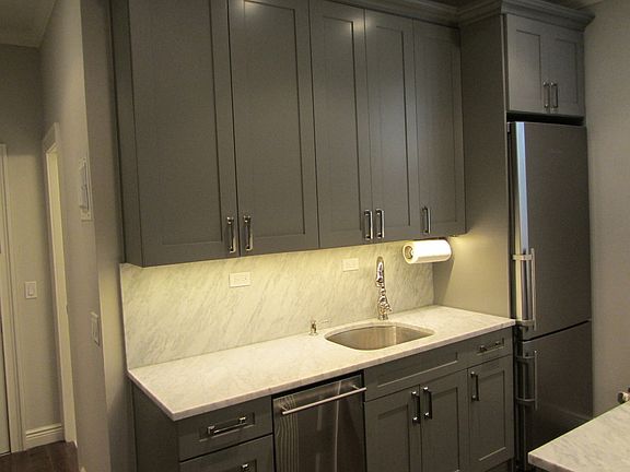 3rd image of 360 W 21st St APT 3K
