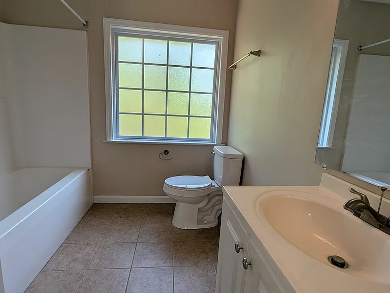 1130 Twin Hill Ln — Photo 25