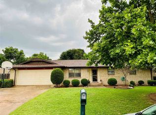 104 Fairview Ln, Tipton, OK 73570