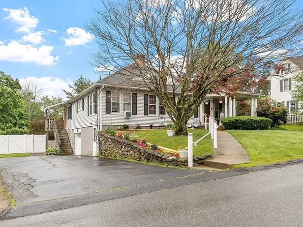 60 Prospect St, Gardner, MA 01440