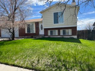 16604 E Louisiana Dr, Aurora, CO 80017