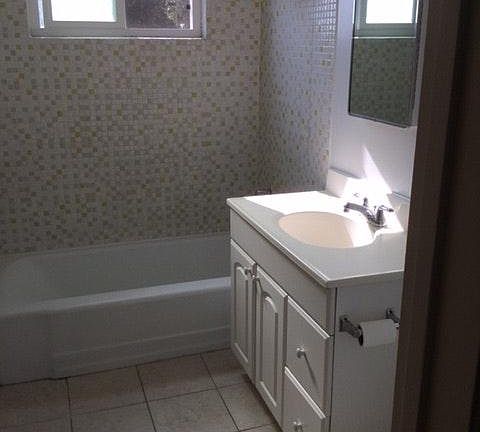 3rd image of 124 Brentwood Ave