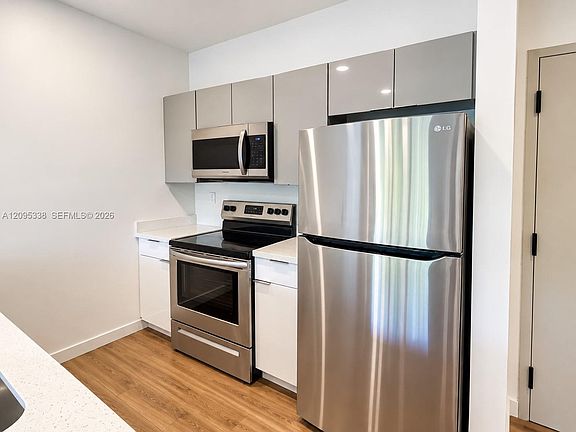 5th image of 1950 Fletcher St APT 404