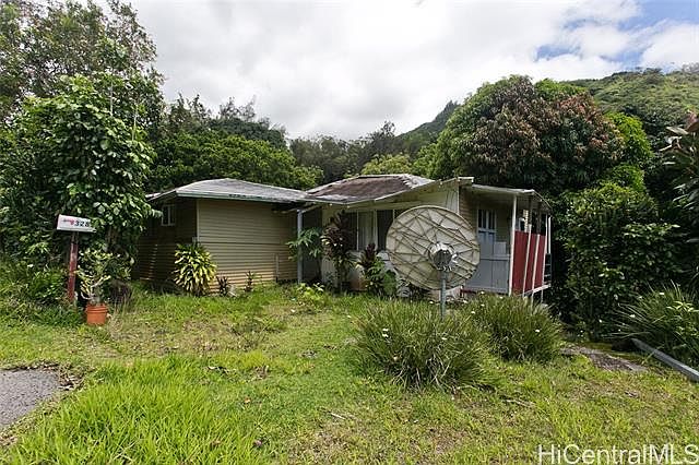 1st image of 3285 Kalihi St