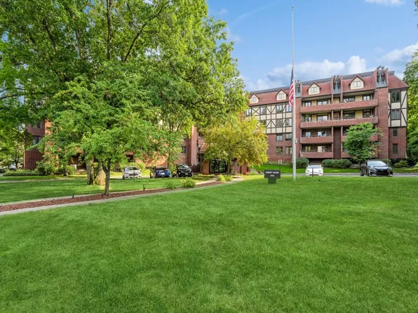 2880 Grand Ave APT 308, Des Moines, IA 50312