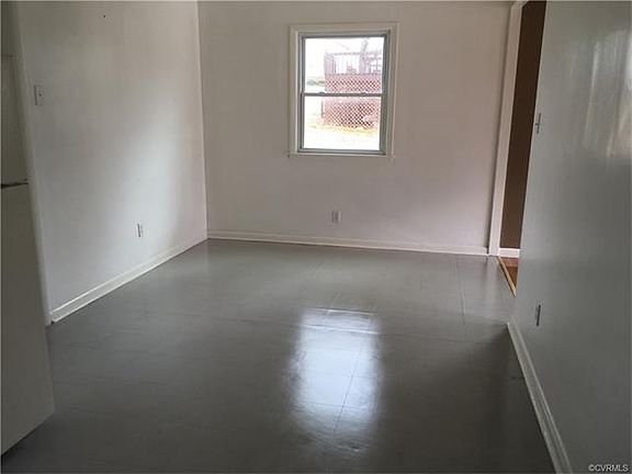 3rd image of 2711 Granby St