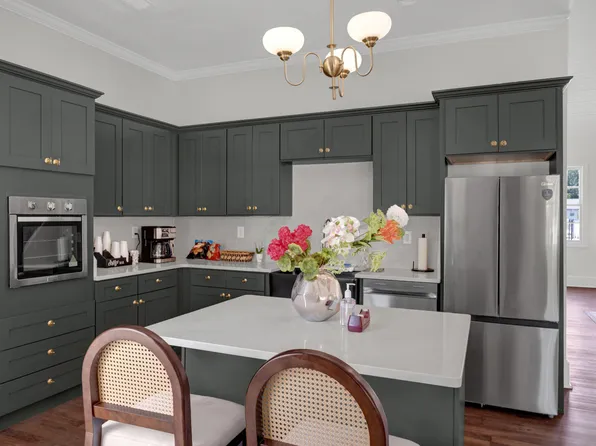 Fairfax Manor Townhomes