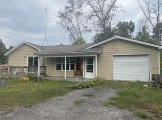 206 Harland Dr, Harrison, MI 48625