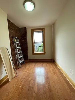 Rented by null | media 15