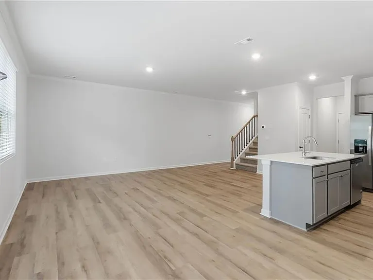 48 Berryville Dr — Photo 10