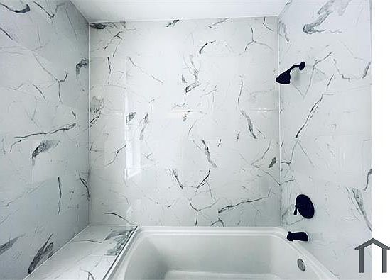 5th image of 3013 W Girard Ave