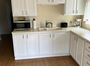 286 Washington St #286, West Warwick, RI 02893