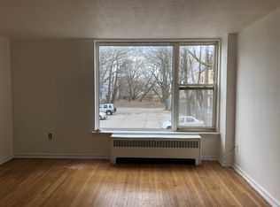 2407 Lake Shore Blvd W #14, Toronto, ON