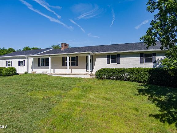 5th image of 3877 Riverview Rd