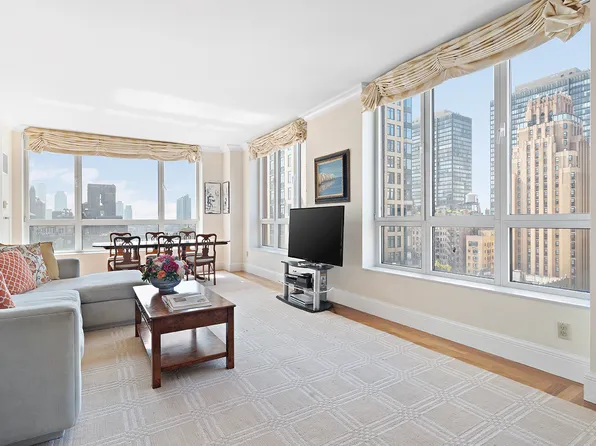 351 East 51st Street image 1 of 7