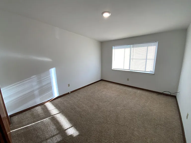 Library Place Apartments — Photo 25