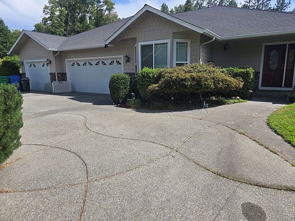2nd image of 2037 SE Marlen Dr