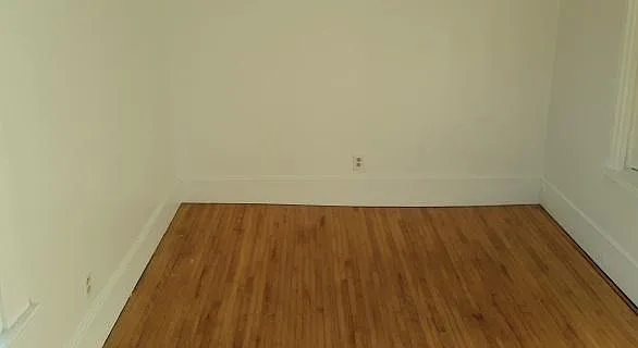 22 Middle St #2 — Photo 4