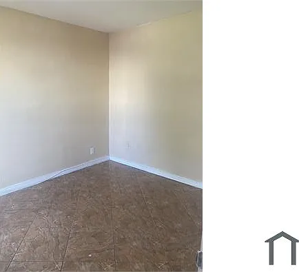 5 bed, $4,277 — Photo 4