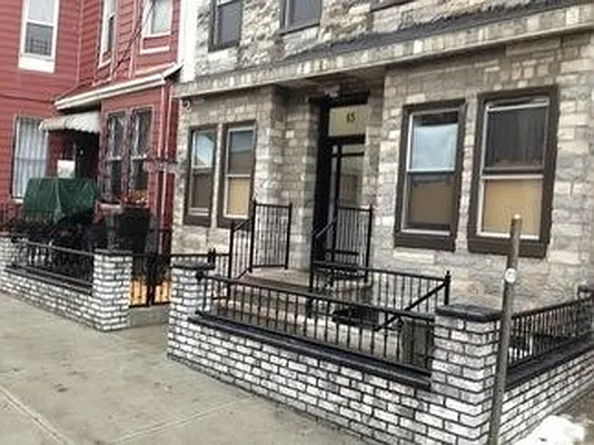 Rented by J Wasser & Company Inc. | media 33