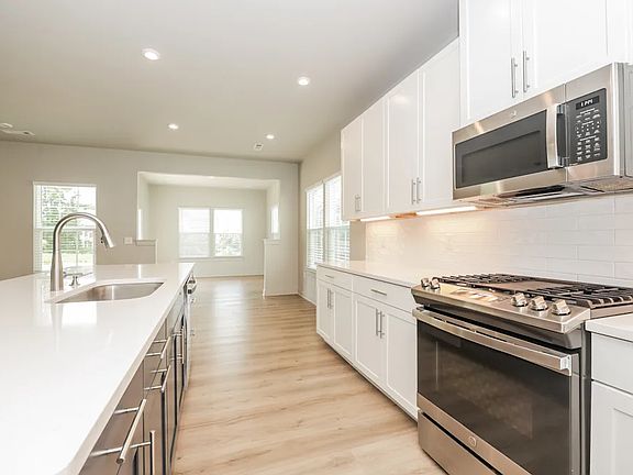4th image of 6551 Palm Warbler Dr