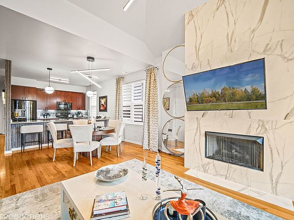 5th image of 4449 S Lake Park Ave #4S