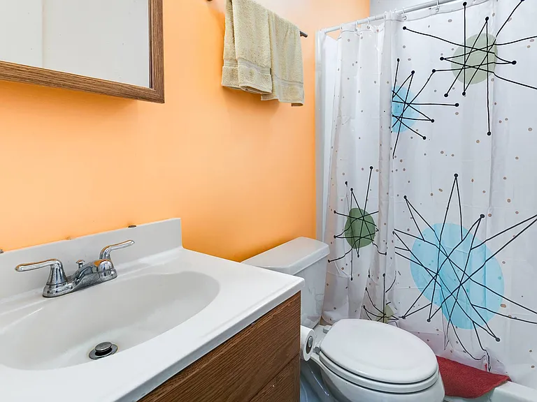 38 Woodbine Dr — Photo 9
