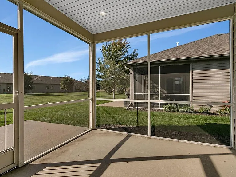 1220 Scout Dr — Photo 7