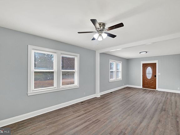 4th image of 1955 Walnut First Level Ave