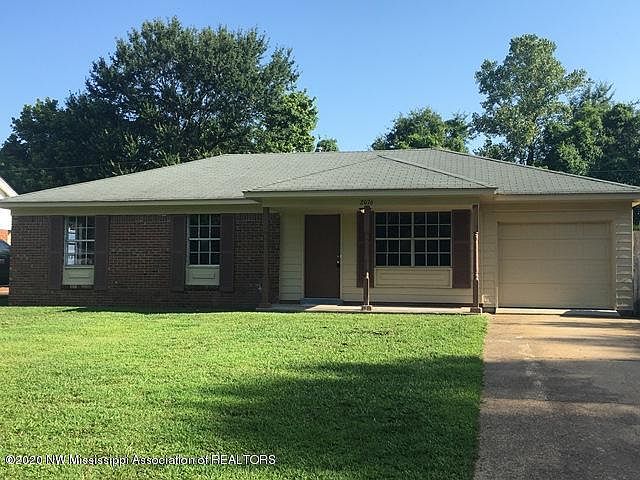 1st image of 2076 Cresthill Cir