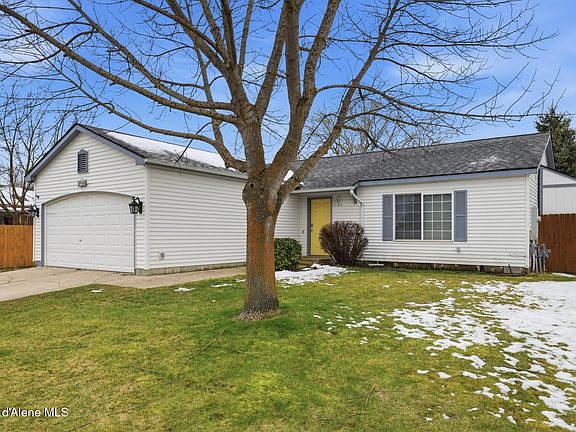2nd image of 2103 N Mackenzie Dr