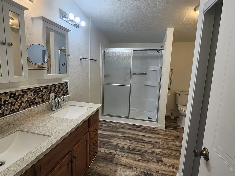 21533 W Laura St — Photo 16